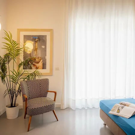 Apartamento Sorrentovibes - Luxury Design & Jacuzzi In Heart Of Península Sorrentina
